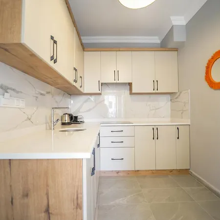 Han Apart Hotel Side